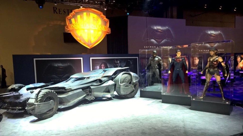 Primero mire dentro del Batimóvil 'Batman v Superman', más otro gran vistazo al Batsuit