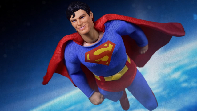 La última figura de acción de Christopher Reeve Superman ha llegado