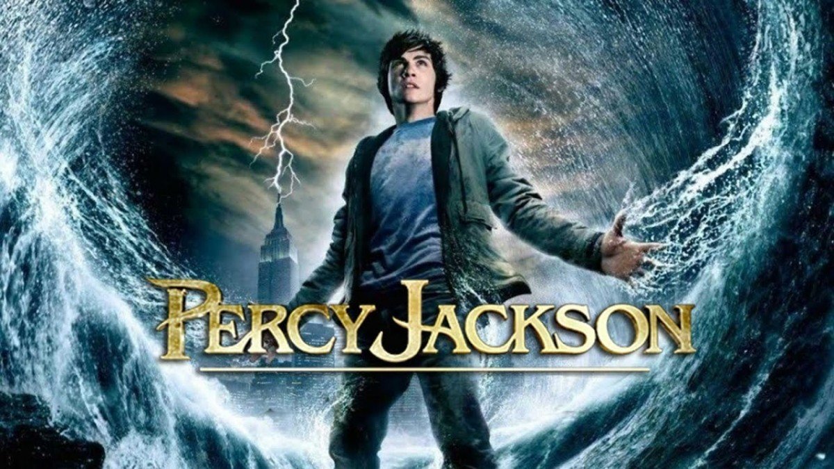 La estrella de Percy Jackson, Logan Lerman, ofrece sus pensamientos sobre la serie Disney +