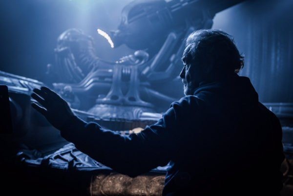 Ridley Scott todavía quiere hacer más precuelas alienígenas
