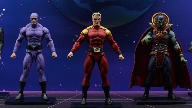 NECA relanza los juguetes de Defenders of the Earth basados ​​en los superhéroes de los años 30