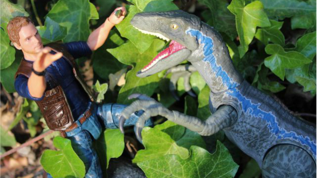 Revisión: Jurassic World Amber Collection Owen y Blue Collector Figures