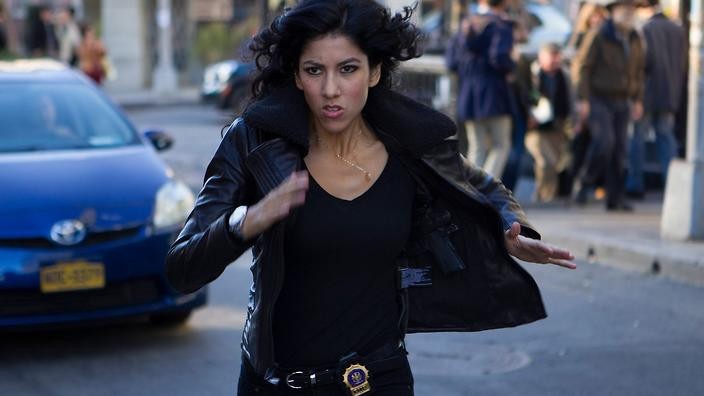 Stephanie Beatriz no pudo interpretar a She-Hulk debido a conflictos de programación con Brooklyn Nine-Nine