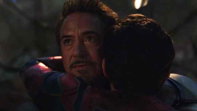 Tom Holland cree que Tony Stark es la nueva figura del tío Ben de Spider-Man