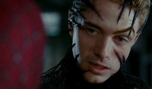 Topher Grace de Spider-Man 3 está "realmente emocionado" de ver a Tom Hardy como Venom