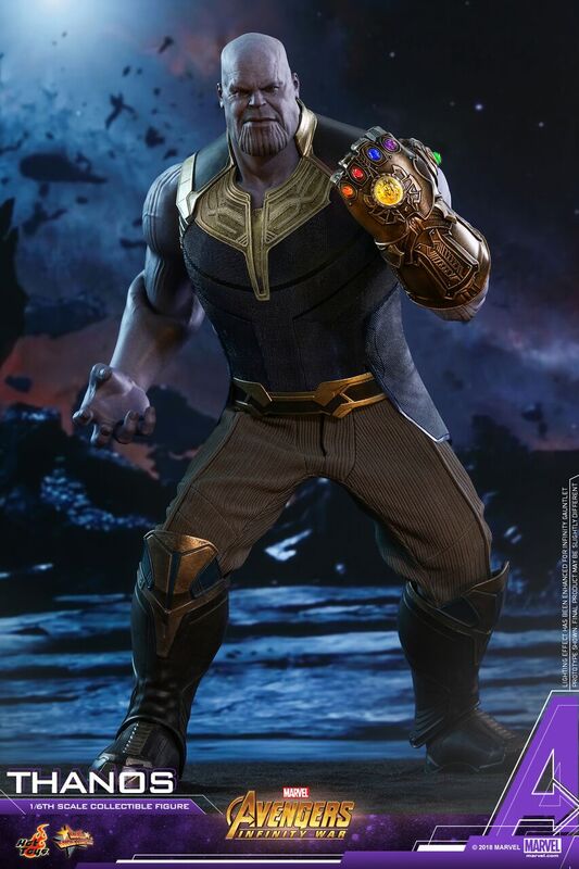 Thanos-Hot-Toys-figure-2 
