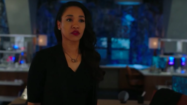 Barry siente que algo le sucedió a Iris en The Flash Episode 6.17 Promo