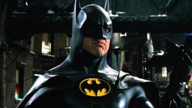 Crisis en tierras infinitas hará referencia a Batman de Michael Keaton