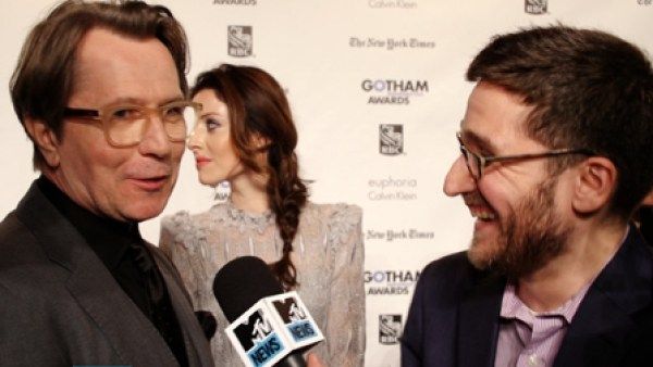 Gary Oldman reflexiona sobre Gordon, trabajando con Joseph Gordon-Levitt en 'The Dark Knight Rises' (video)