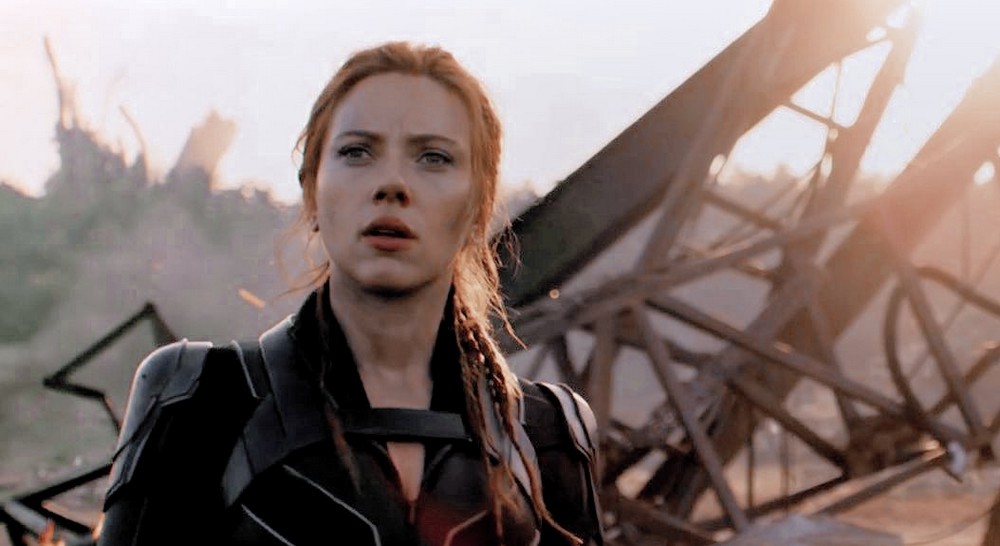Black Widow - Scarlett Johansson graba video 