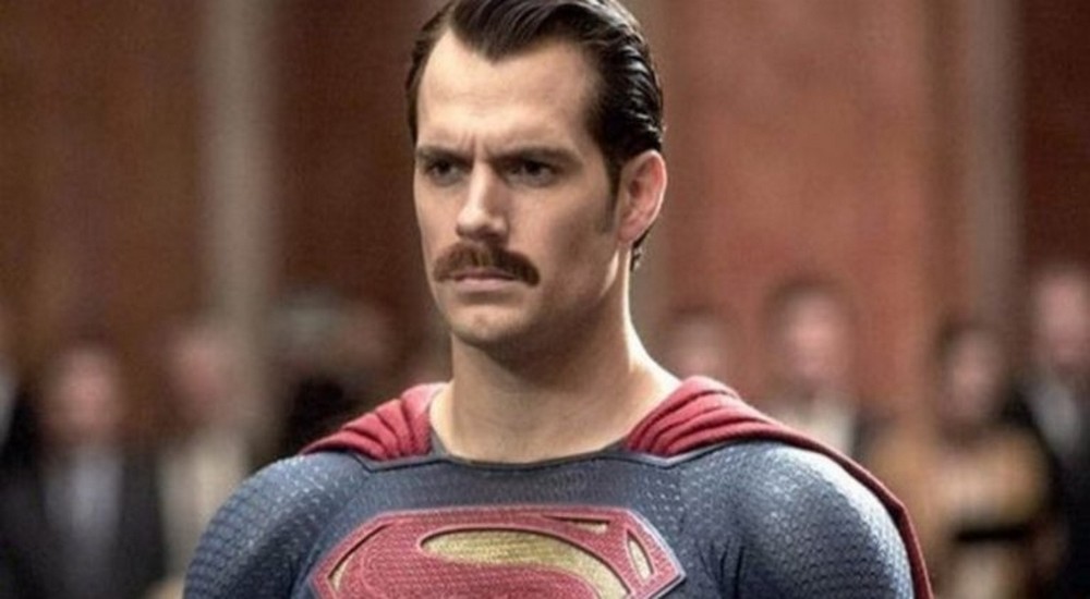 Liga de la Justicia - filtra nueva imagen de bigote Henry Cavil como Superman
