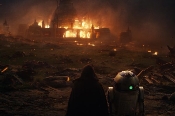 Los directores de Avengers: Infinity War llaman a Star Wars: The Last Jedi una película "muy inteligente" y hermosa