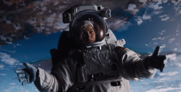LUCY-IN-THE-SKY -_- Official-Trailer -_- FOX-Searchlight-1-3-screenshot-1-600x307 