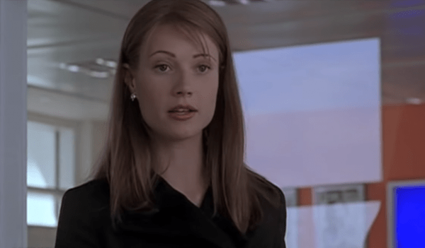 Sliding-Doors-1_12-Movie-CLIP-Youre-Out-1998-HD-0-17-screenshot-600x351 
