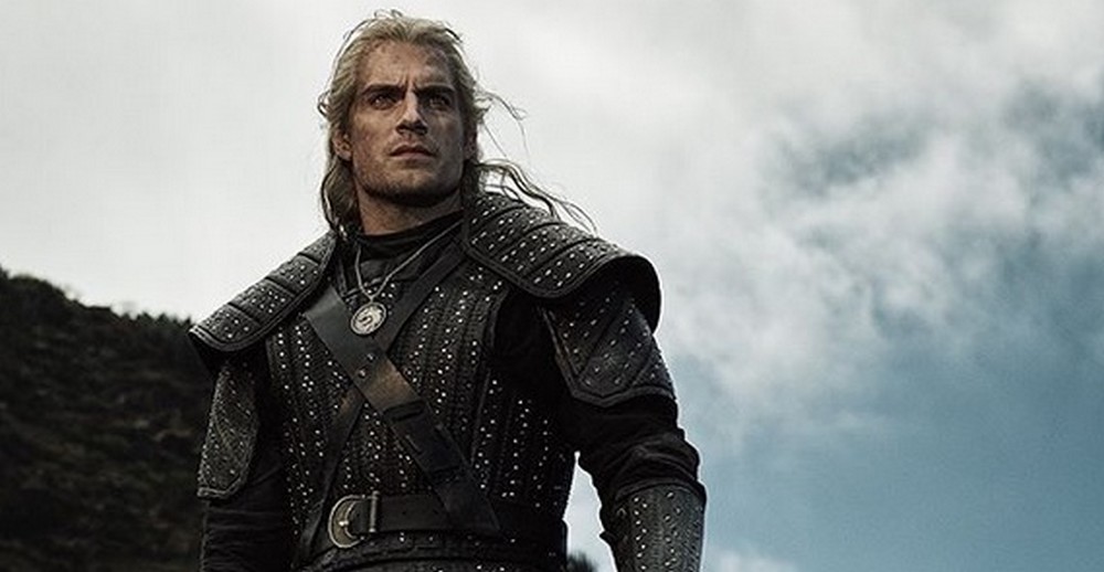 The Witcher: los músculos de Henry Cavill rápidamente desgastaron el cuero del traje de Geralt