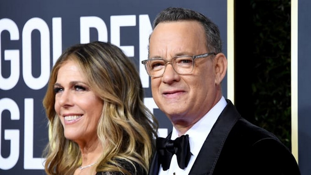 Tom Hanks y Rita Wilson donan sangre para producir la vacuna contra el coronavirus