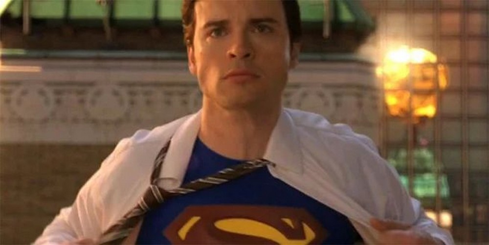 Tom Welling confirmado como Superman en el cruce de Crisis en la Tierra Infinita