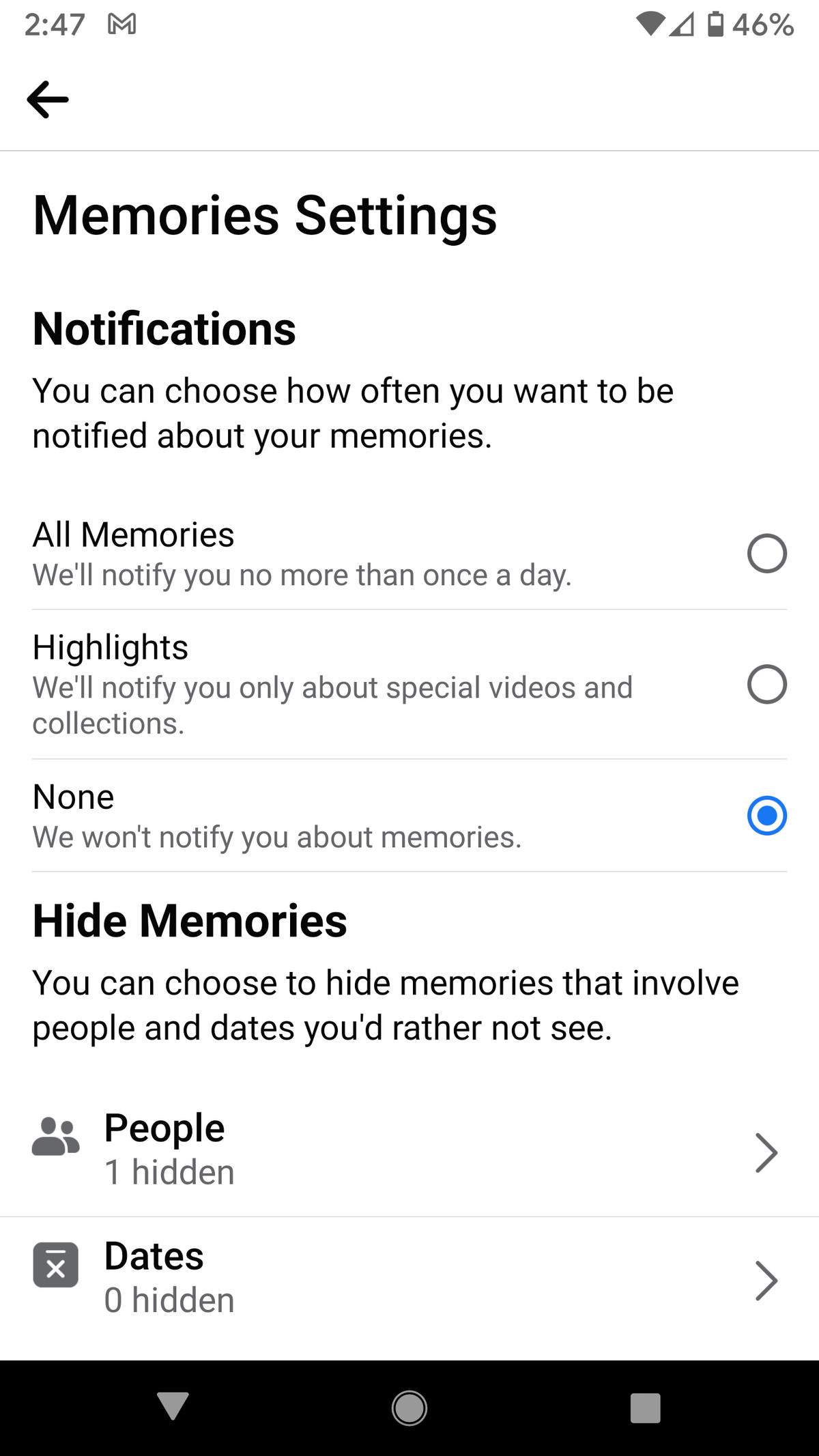 Además de ocultar personas o fechas, puede elegir la frecuencia con la que debe recibir notificaciones de recuerdos.