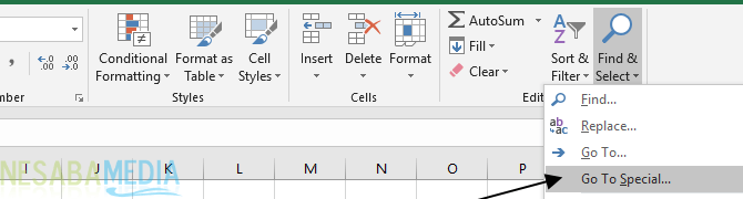 Cómo eliminar columnas y filas en blanco en Excel 7