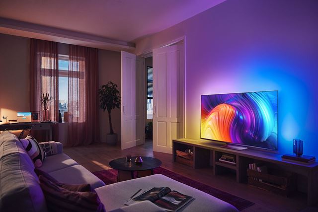 Philips ha presentado una gama de nuevos televisores, el OLED807 y el LED TV 8807 