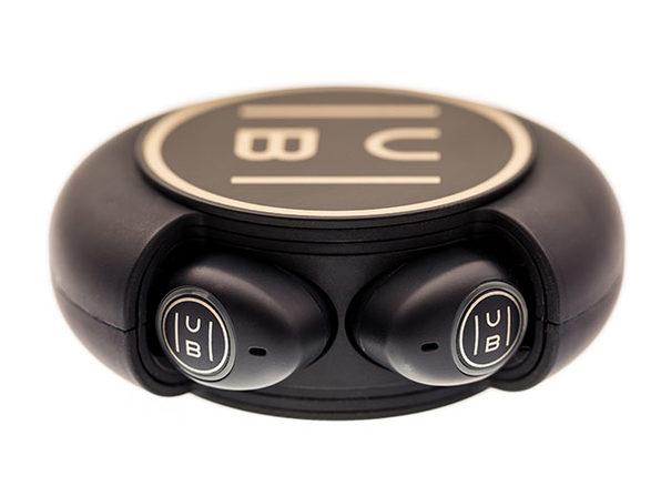 Auriculares inalámbricos con cancelación de ruido HUB Hi-Fi: $ 60