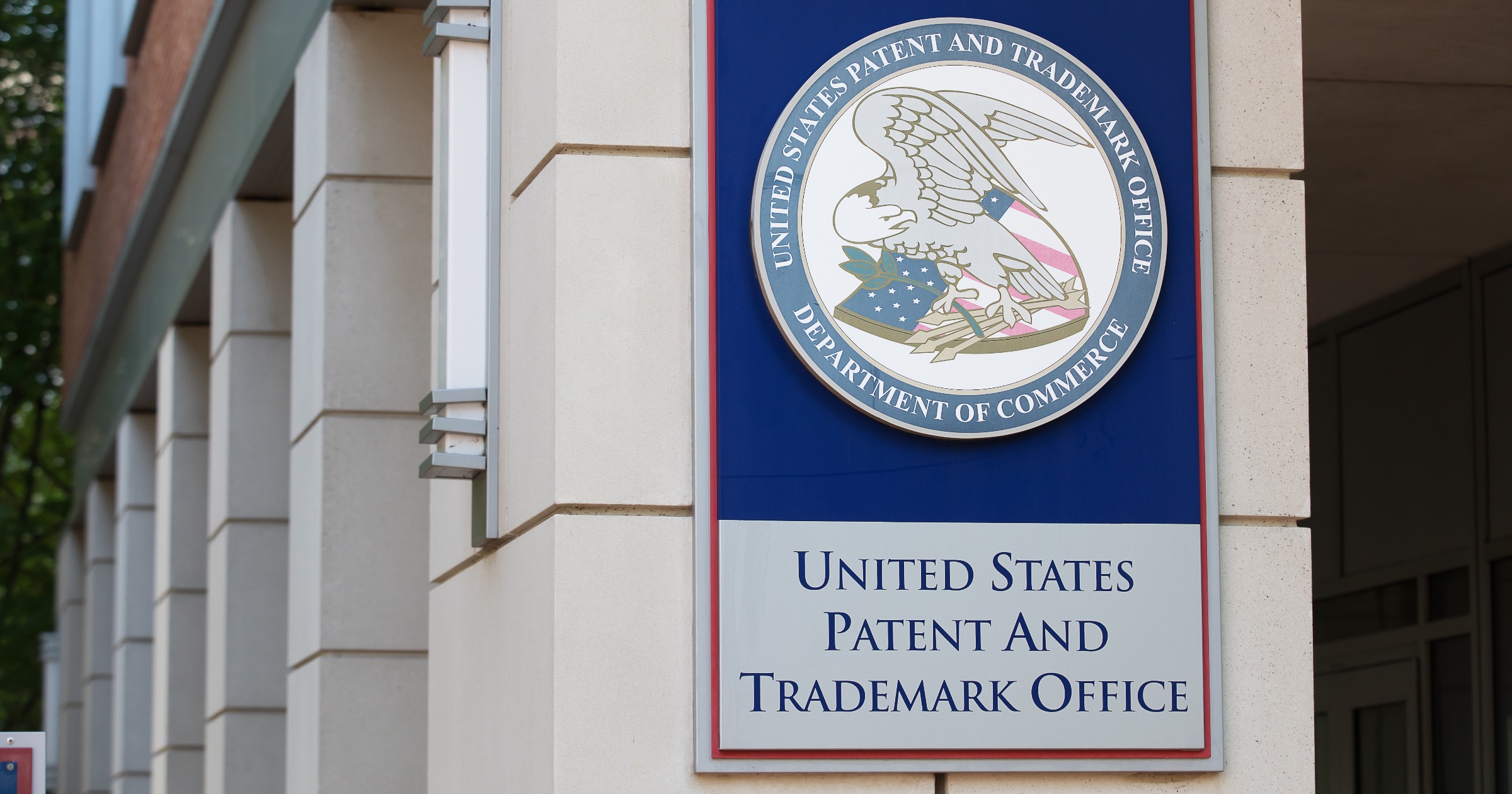 Big Tech demanda a la oficina de patentes por regla legal