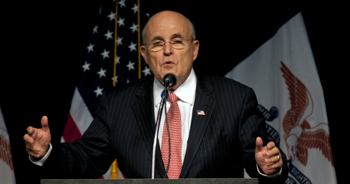 El asesor de ciberseguridad de Trump, Rudy Giuliani, probablemente no sepa mucho sobre ciberseguridad