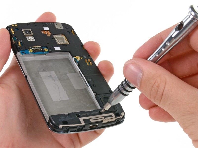 El desmontaje del Nexus 4 revela un chip Qualcomm 4G LTE en su interior