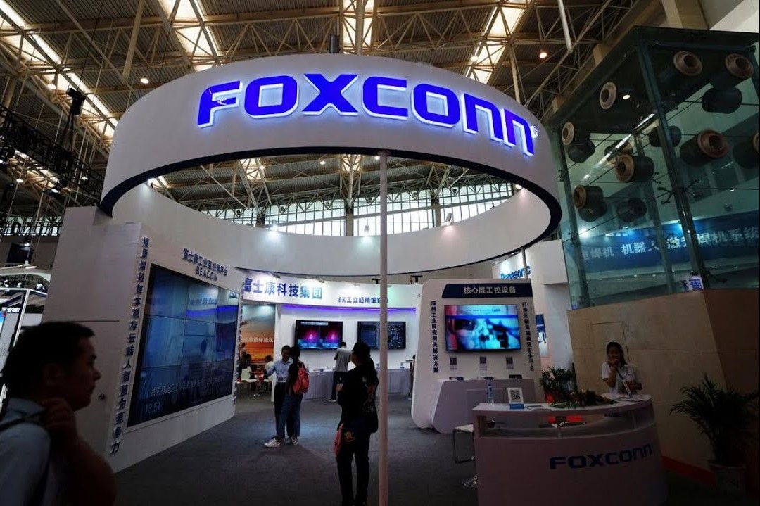 Foxconn invierte $ 1 mil millones en India, Apple se aleja de China