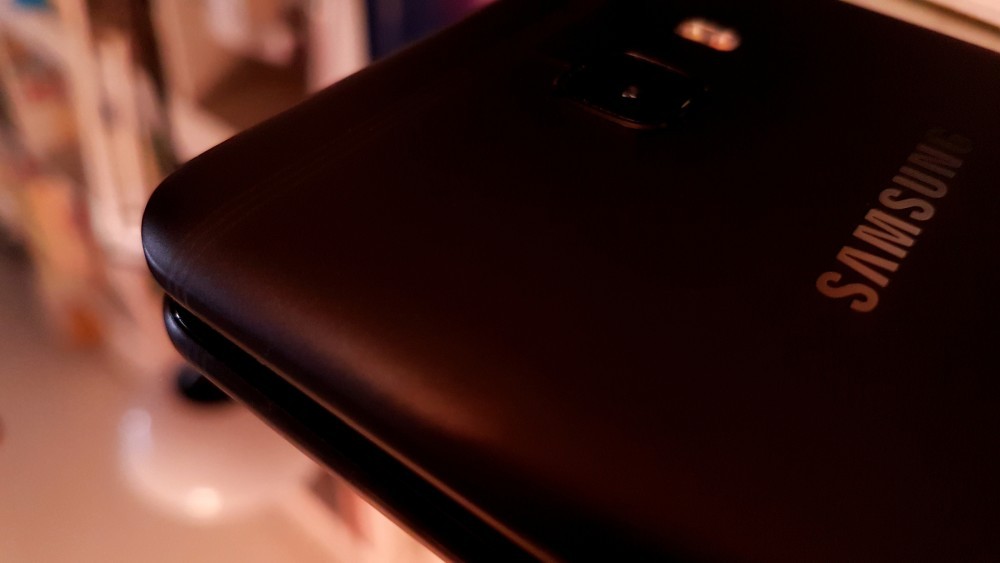 Galaxy C9 Pro en color negro se lanzará pronto