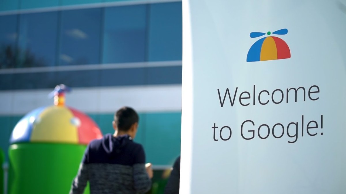 Google contrata empleados desde casa hasta junio de 2021