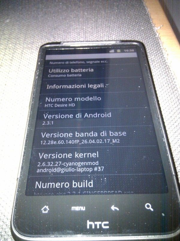 HTC Desire HD Android 2.3 Gingerbread port [Cynogenmod]