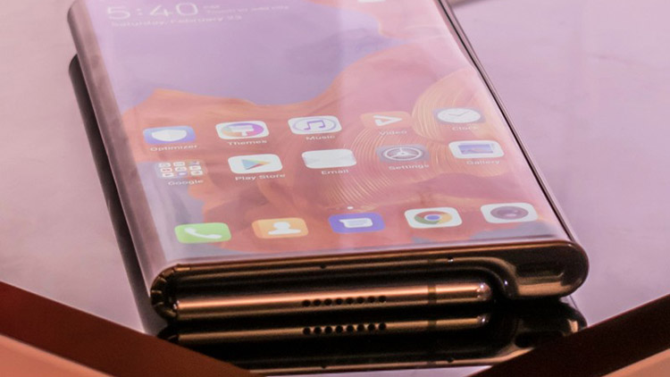 Huawei desarrolla smartphones con pantallas flexibles