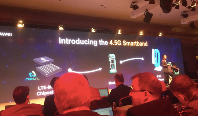 Huawei presenta la primera banda inteligente del mundo compatible con LTE