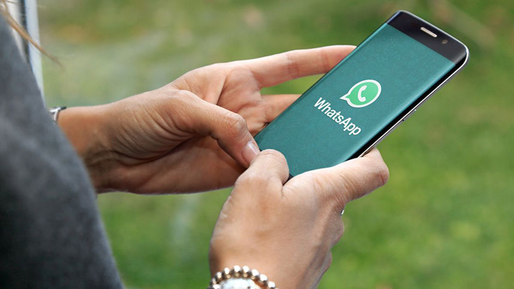 India condena la nueva política de privacidad de WhatsApp
