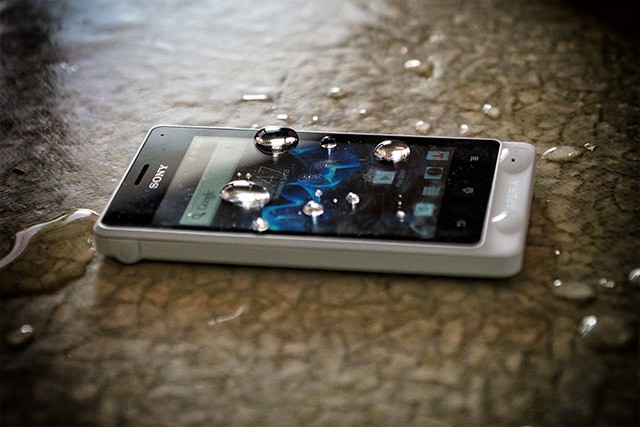 Lanzamientos desbloqueados de Sony Xperia Advance en EE. UU., con un precio de $ 249
