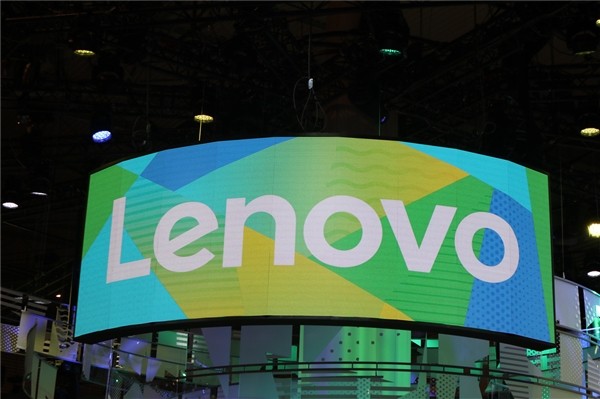 Lenovo C Plus es un teléfono plegable convertible en reloj