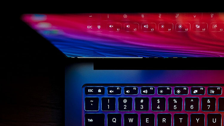 Microsoft lanzará computadoras portátiles premium para reemplazar Surface Book