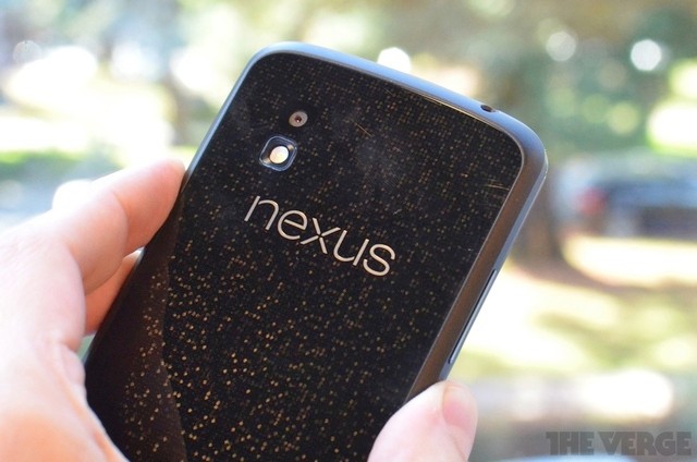 Por qué no hay soporte para tarjeta SD en Nexus 4, explica Matias Duarte de Google