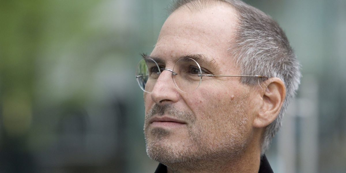 Recuerda a Steve Jobs, Tim Cook revela al fundador de Apple en Twitter