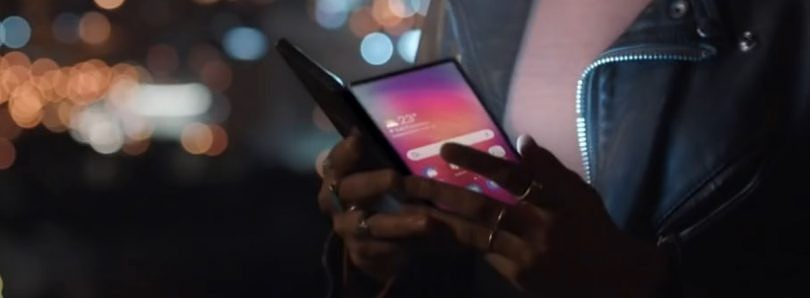 Samsung da el primer vistazo a su teléfono inteligente plegable