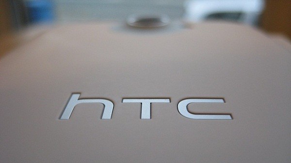 Se rumorea las especificaciones y la fecha de lanzamiento del HTC M7.  Incluye pantalla HD de 5 pulgadas, cámara de 13 MP y marco de aluminio Unibody