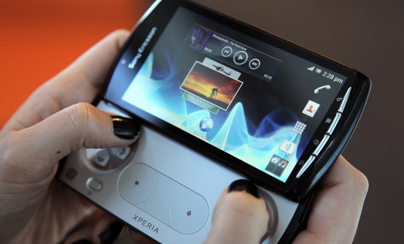 Xperia PLAY obtiene la versión beta oficial de ICS de Sony