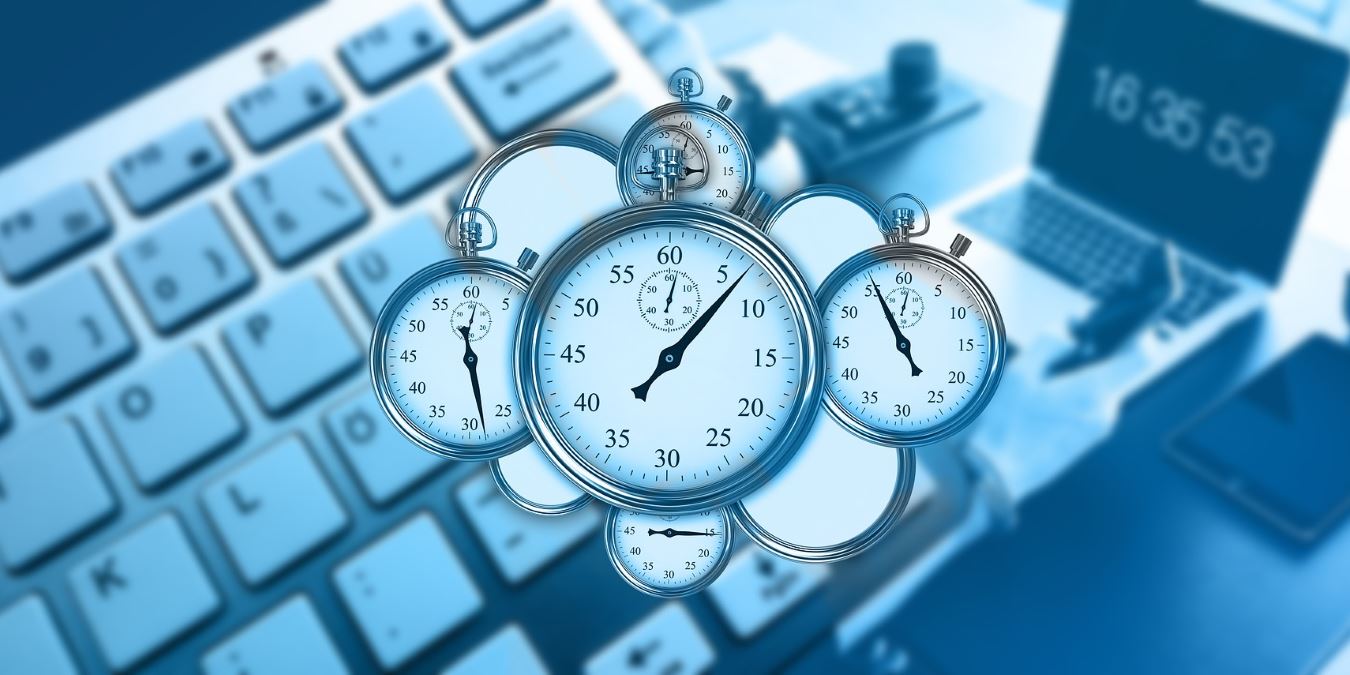 ¿Cómo saben las computadoras la hora?